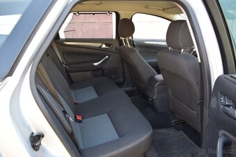 Ford Mondeo 2.0i/2010/MANUÁL/TAŽNÉ/AUT-AC/ - 12