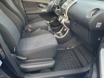 Toyota Urban Cruiser 1.33 VVT-i Sol - 12