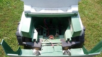 Dětské elektrické autíčko HUMMER H2 - 12