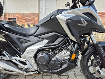 Prodám Honda NC750X , r. v. 2022, ABS, TC, ČR, 12166km - 12