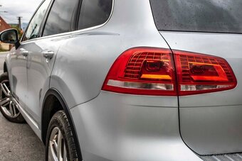 Volkswagen Touareg II 3.0 V6 TDI BMT Premium 4MOTION - 12