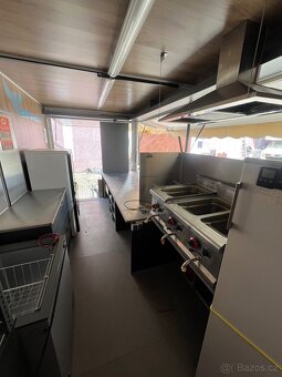 Food truck - 12