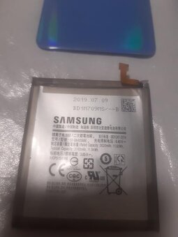 Samsung A40 - Základní deska, kamery, kryt, baterie, kabel - 12