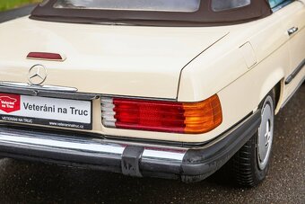 Mercedes-Benz SL 380 R107 - 12