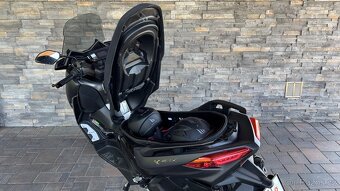 Yamaha Xmax 300 - 12