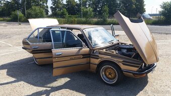 BMW 525, e12, r.v. 10/1980, zlatá, design ALPINA - 12