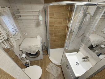 Prodej chaty/chalupy 128m² s pozemkem 688m² a garáží - 12