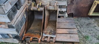 Traktorbagr Komatsu WB60A - 12