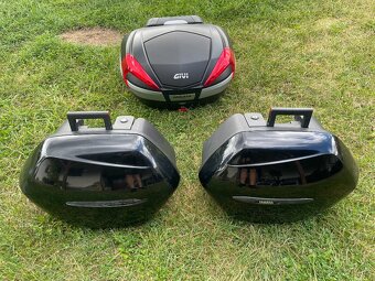 Yamaha FJR 1300 - 12