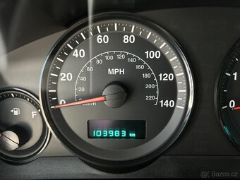 Jeep Grand Cherokee WK 4.7 V8,104.000 KM NAJETO,4x4,KŮŽE - 12