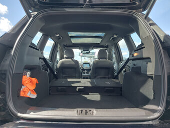 Ford Kuga 2,0 TDCi 4x4 ST-Line 180PS S.KNIHA - 12