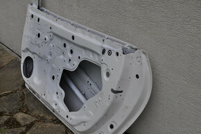 Toyota Yaris GR 4X4 -pravé dveře - 12