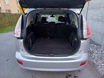 Naftová Mazda 5....7místné - 12