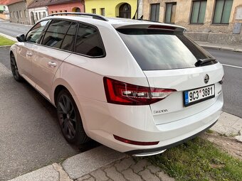 Prodám Škoda Superb sportline - 12