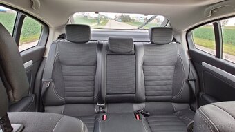 Renault laguna 3 benzín 2.0 103 kw - 12