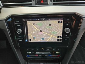 VW Passat B8 2.0TDI 110kW DSG HUD display Kamera Matrix LED - 12