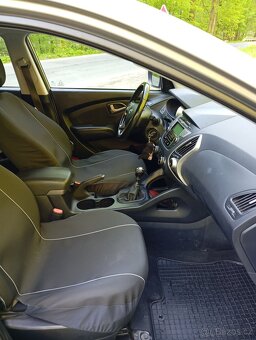 Hyundai ix 35,rok 2011,nový v Čr,1.7crdi,1.maj,126.890km - 12