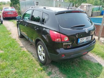 Nissan Qashqai 1.6i - 12