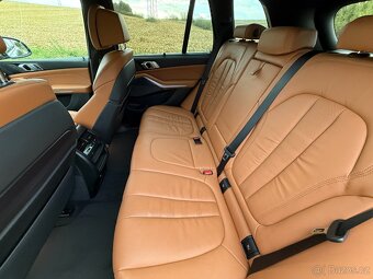 BMW X5 40i G05 125tkm bohatá výbava - 12