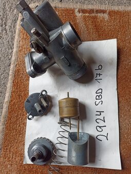 Karburatory -Čz 175/,450,470 - - 12