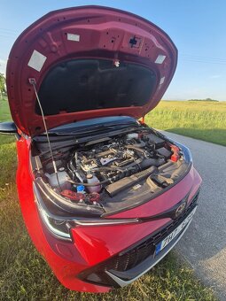 Toyota Corolla 2.0 TS GR Sport Hybrid - 12