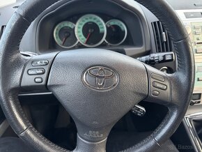 Toyota Corolla Verso 1,8 VVT-i 95 KW r.v. 2004 .Nová STK - 12