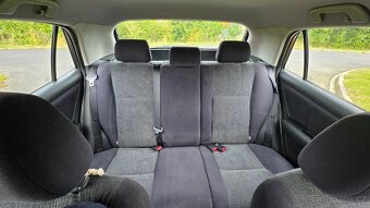 Toyota Corolla - 12
