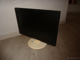 LG L206WTQ-SF - LCD monitor 20" - 12