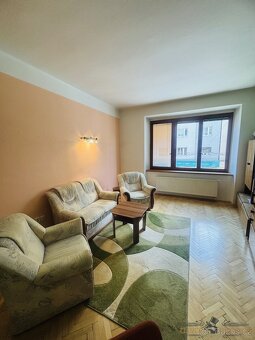 Pronájem zařízeného bytu 2+1 v Hradci Králové – Puškinova, 6 - 12