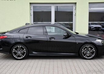 BMW Řada 2 218d M-SPORT HUD PANO ČR - 12