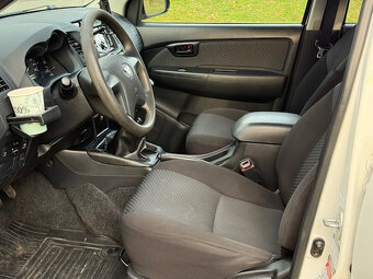 Prodám Toyota Hilux 2,5 D4D 4x4 - 12