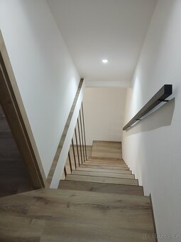 Byt (ateliér)3+kk 58,5 m2 k pronájmu - 12