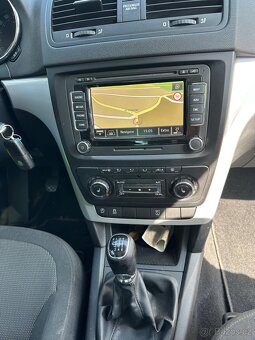 Prodám Škoda Yeti 2.0 TDi  103 kW panorama xenony - 12