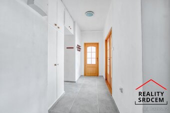 Pronájem zrekonstruovaného bytu 2+1, 53 m2, ul. Karla Hynka  - 12