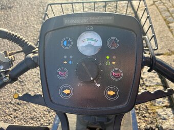 Elektrická tříkolka/invalidní vozík STERLING ELITE XS - 12