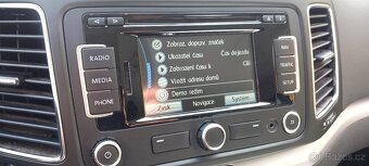 Volkswagen Sharan 2.0 TDi - 12