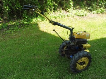 prodám malotraktor agzat s nářadím - 12