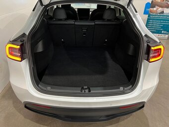 AKCE - Tesla Model Y Long Range AWD rok 2021 - 12