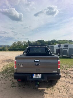 Ford F150 Raptor 5.0 V8 - 12