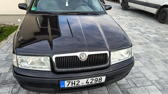 Škoda Octavia TOUR 1,6i 75KW MANUÁLNÍ KLIMATIZACE - 12