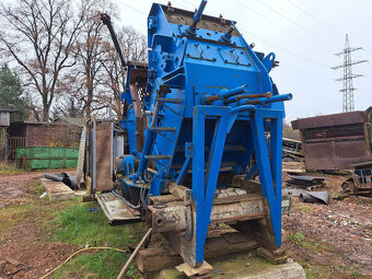 Odrazový drtič Kaiser + dopravník - 12