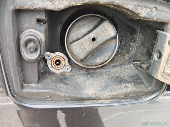 BMW e90 320i pohon LPG zn. PRINS reg. 09/2005 214tis.km - 12