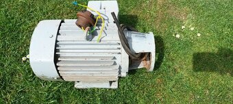 Elektromotory z čerpadel - 12