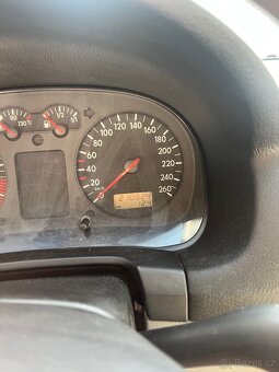 Volkswagen Bora - 12