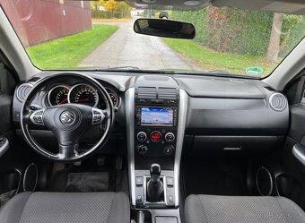Suzuki Grand Vitara 2.4i benzín 124kw - 12