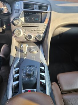 Citroen DS5, HYBRYD 4, 2,0D, plná výbava - 12