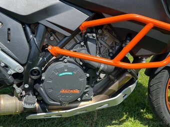 KTM 1050 Adventure - 12