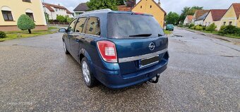 Opel Astra H 1.6 16V Kombi 2007 - 12