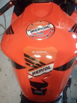 Honda CBR1000RR - 12