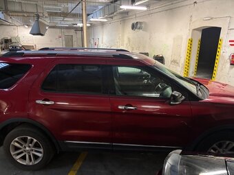Ford Explorer 3,5 XLT 4x4, r.v. 2014 - 12